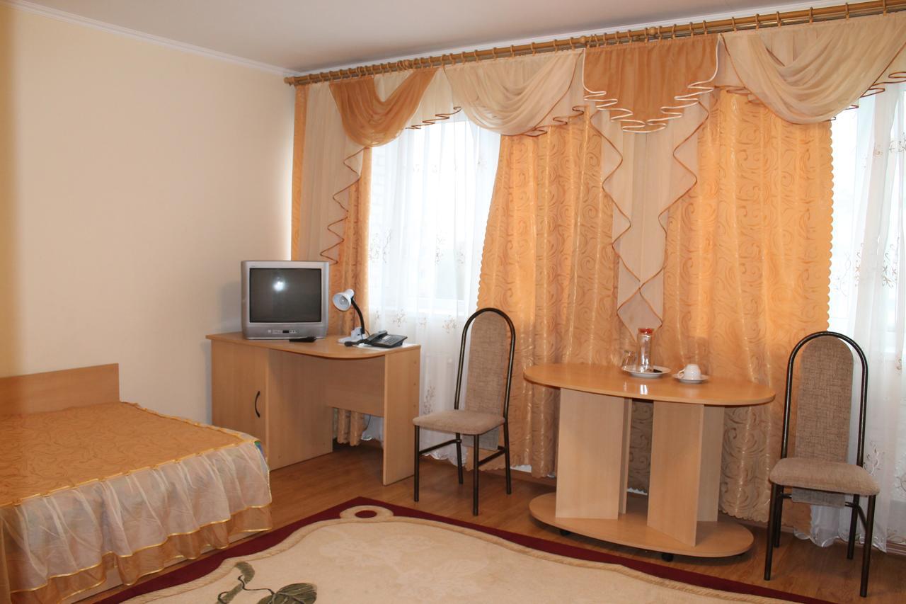 Hotel Belarus グロドノ エクステリア 写真